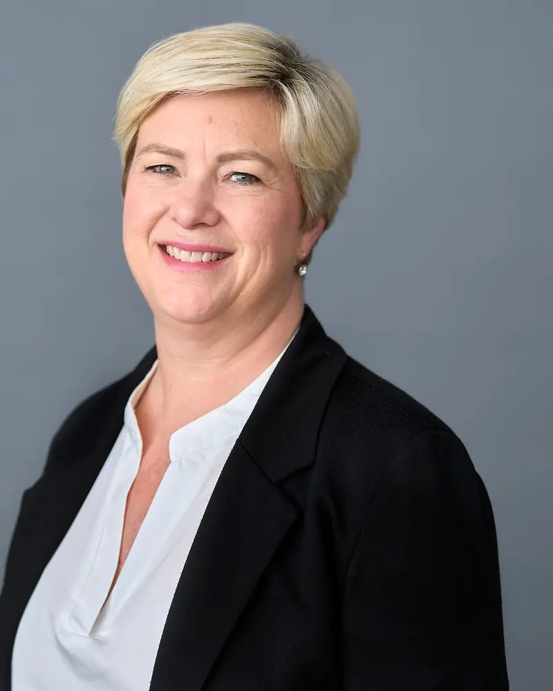Elin, Leder prosjektoppgjør